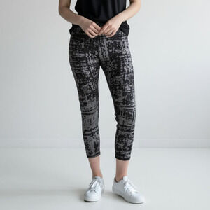 Goth Capri Large Leggings